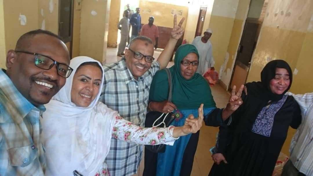 taggy_'s tweet photo. Did I forget to tell you yesterday?
They released #FreeHishamAli + #FreeBoshi
I hope they also released Darfur students past regime tried to frame for unrest&amp; killing of protestors
Fact that we don't know their names speaks to systematic racism of regime
#FreePoliticalPrisoners https://t.co/kEyNy1eDi1