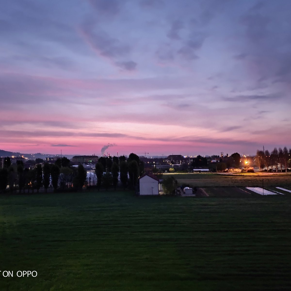 mspiccia's tweet photo. #TheGeekerz @oppomobileit #OPPORX17Pro #Camera #nightode #Sunrise #Picoftheday #SHOTONOPPO https://t.co/kIvPn1b7G6