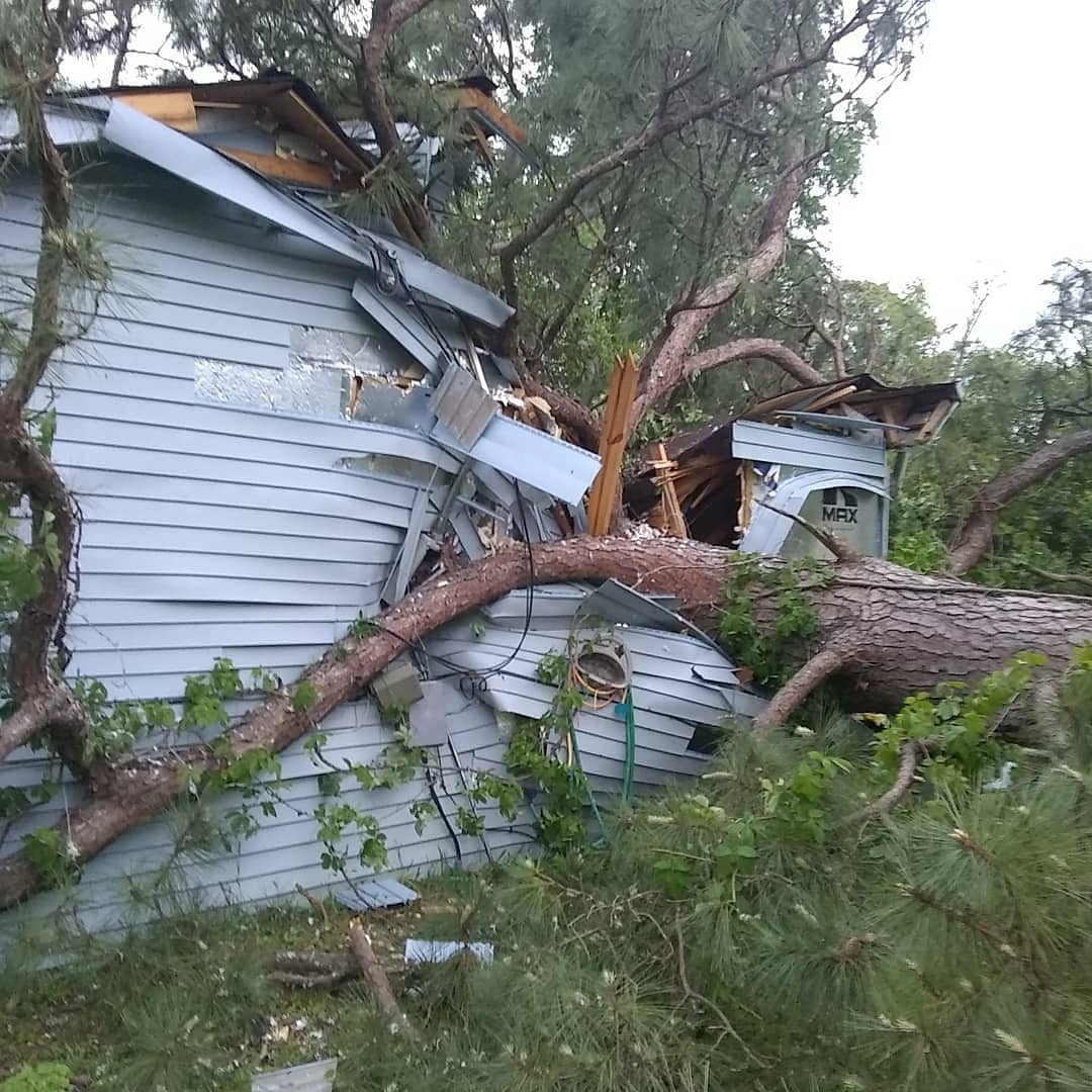 HFDK9SAR's tweet photo. Damage as we searched for victims of the Tornadoes that hit Alto Tc https://t.co/aeaBSvQE9b