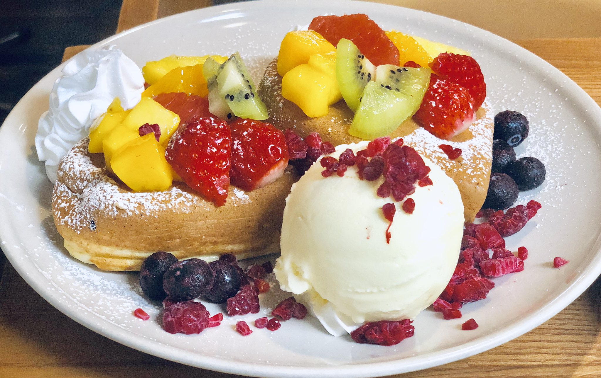 ハワイアンカフェ Alohas アロハス 本日はパンケーキフィーバー 色んなパンケーキ作りまくりデス まだまだ焼きますよぉーー アロハス 堺市カフェ 深井カフェ パンケーキ フルーツパンケーキ キャラメルナッツパンケーキ T Co