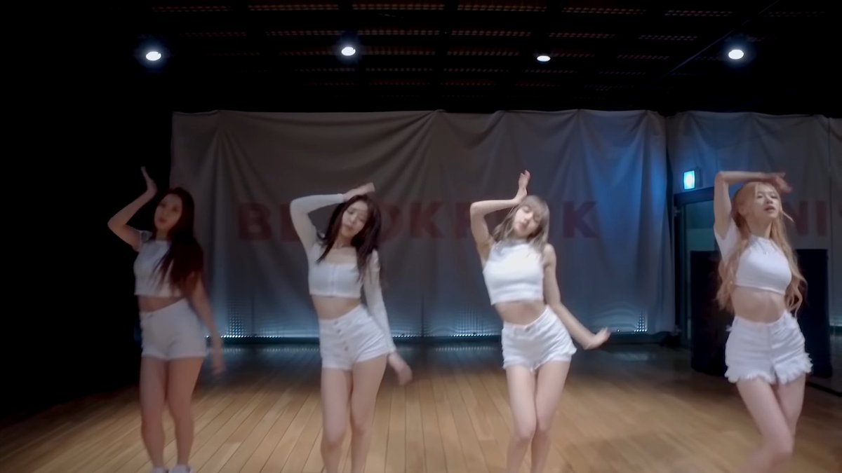 __lalalalisaaa's tweet photo. ต้องพูดไรอีกมันดูสมดุลไปหมดเลยอ่ะ
เสถียรสุดๆ
#블랙핑크 #DontKnowWhatToDo 
#DANCE_PRACTICE #MOVING_VERSION 
#BLACKPINK https://t.co/kPNhoYVwEZ