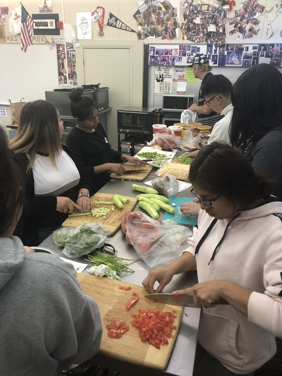 boyntonbucchefs's tweet photo. Students making appetizers for the State of the District Event tonight! @mycuhsd https://t.co/J3TBugbaYP