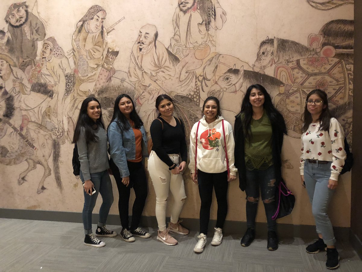 mrsmurphy156's tweet photo. China exhibit! #thefieldmuseum #themongols #buddha #adayatthemuseum19 https://t.co/8f0tdcZ0q8