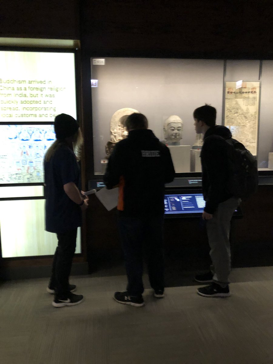mrsmurphy156's tweet photo. China and Ancient Americas exhibits! #thefieldmuseum #adayatthemuseum19 https://t.co/A2xZNXiH44