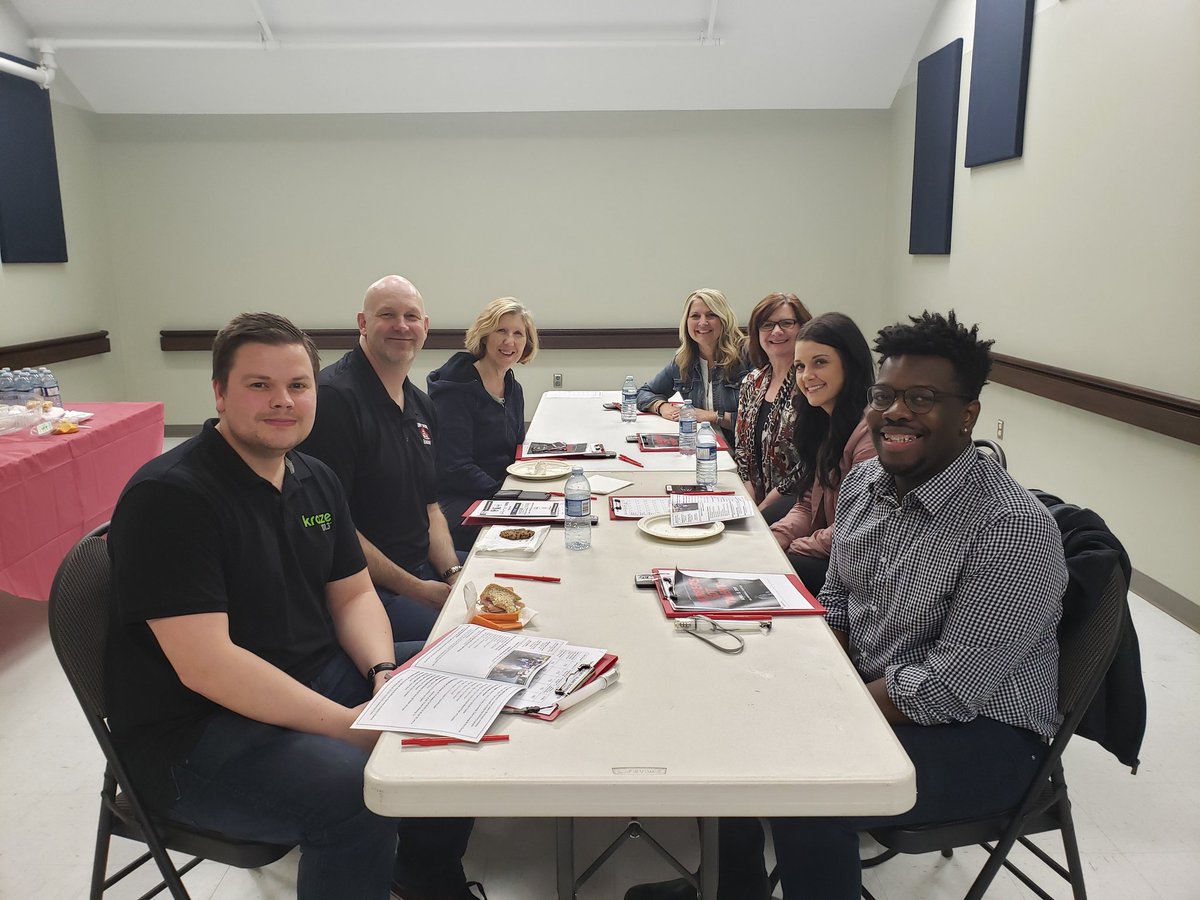 All ready to enjoy and judge Thurber Idol. 
Bring on the talent <a href="/LindsayThurber/">École Lindsay Thurber Comp</a> 
<a href="/rdpschools/">rdpschools</a> 
#RedDeer
