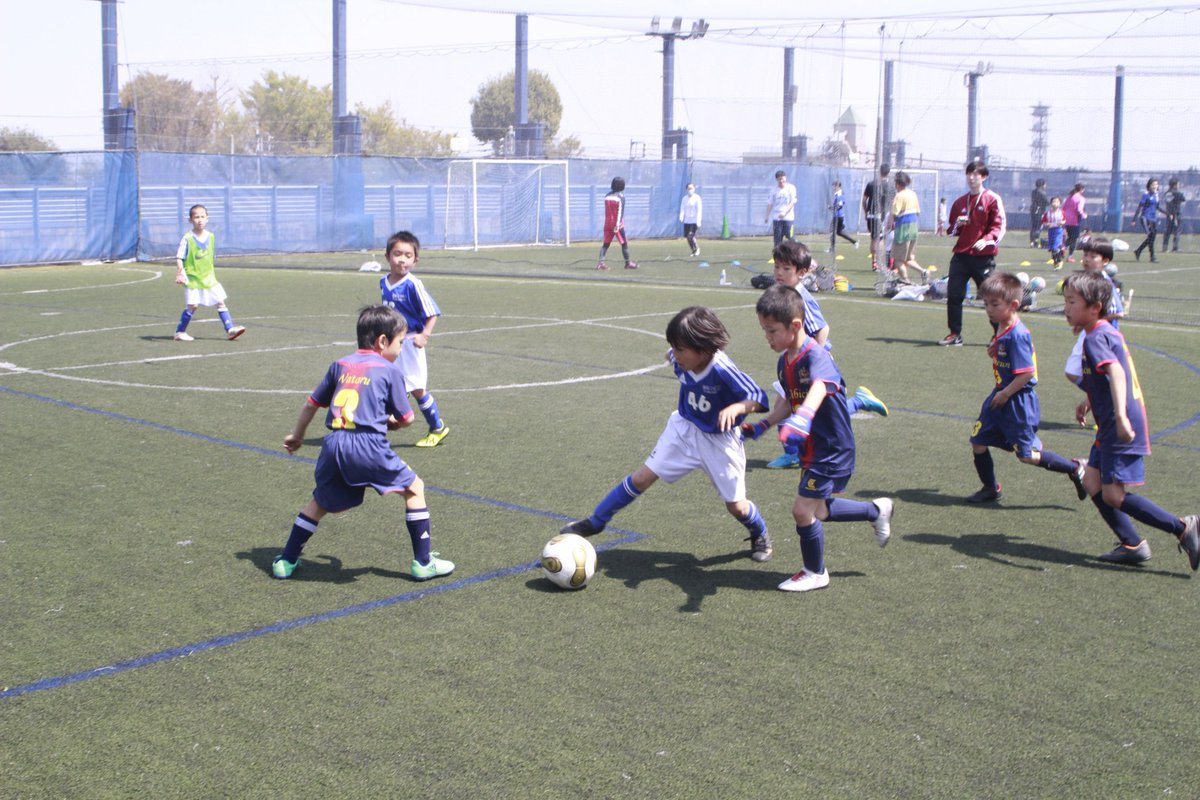 BallBeat_jp's tweet photo. 4月6日(土)に国分寺フットボールフェスタを開催しました！
当日は様々なサッカー・フットサルのコンテンツを実施し、子どもから大人まで幅広い年齢層が、1日中フットボールを楽しんでいました⚽️
https://t.co/GTr8ePQq3h https://t.co/BKf9nxGjWU