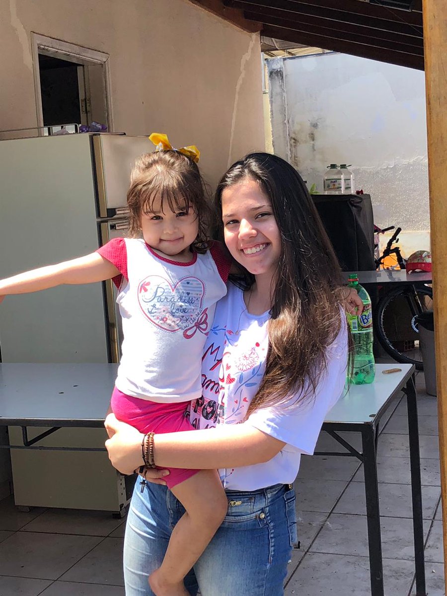 tenislaranja's tweet photo. isso me faz ser uma pessoa melhor, não consigo viver sem, o mundo precisa do interact #stop1975 #NaoA1975 https://t.co/0HIk3fNDnU