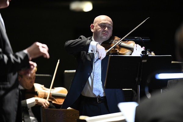 In memory of the philanthropist Richard Colburn and to celebrate the 20th Anniversary of #ColburnFoundation, <a href="/MusicaAngelicLA/">Musica Angelica</a> and @OrchWrAkademie performed Bach's St. Matthew Passion to a sold-out house yesterday at the #FirstCongregationalChurchofLA.