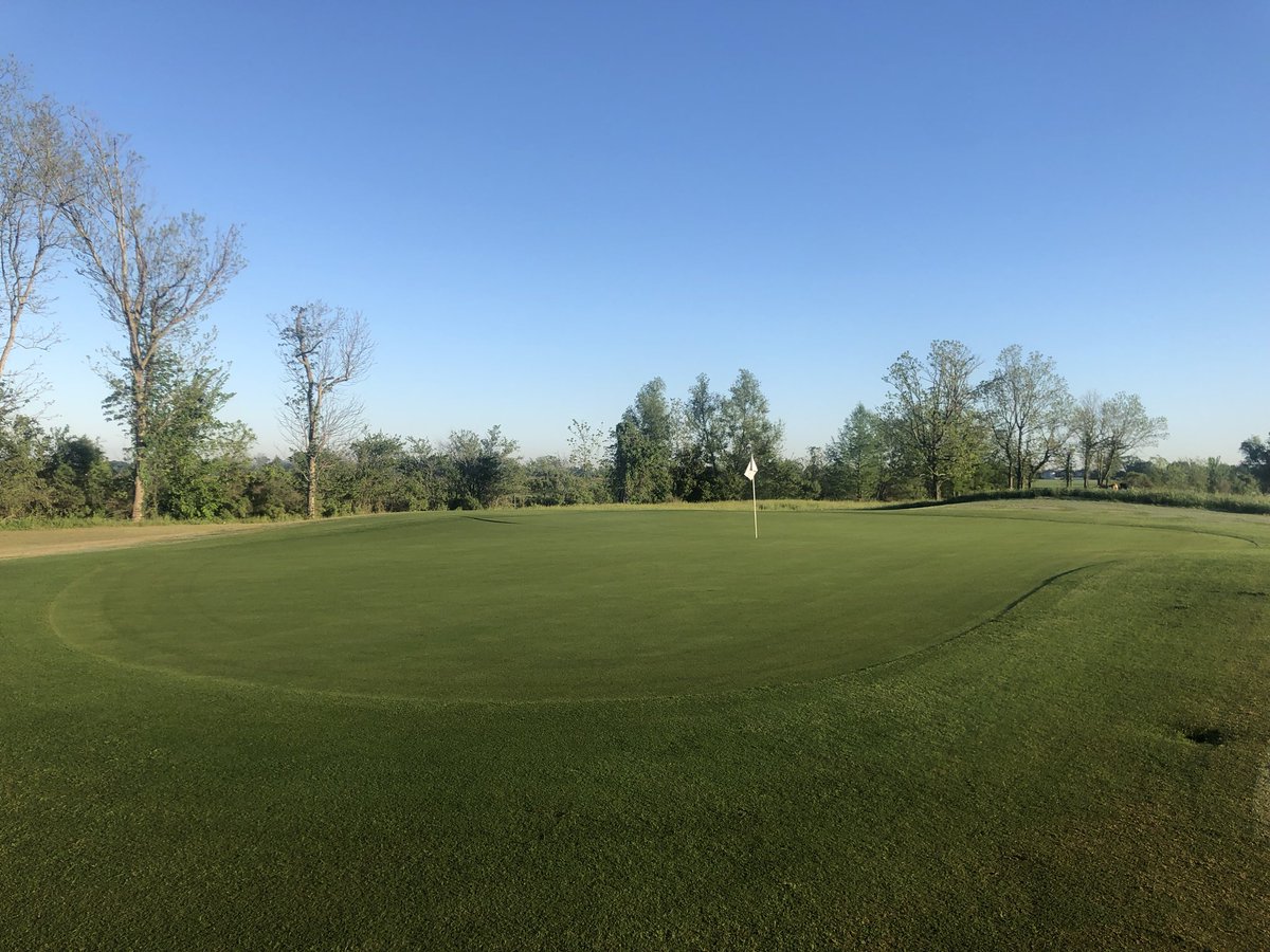 Campbell_Turf's tweet photo. New season + a new plan = #results Alexandria gets amped up! @ampagronomy Thanks for believing @KyleSwart4, looking good! https://t.co/MiNpPxelaq