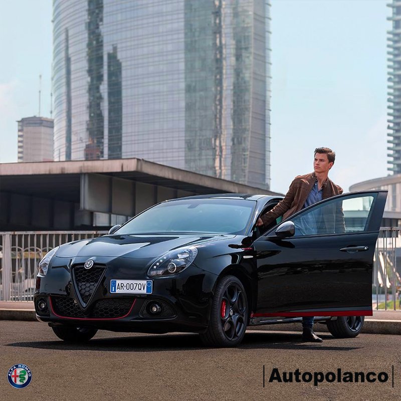 auto_alfa's tweet photo. La verdadera expresión de estilo y deportividad la encuentras en #Giulietta https://t.co/5GJLDf48dA