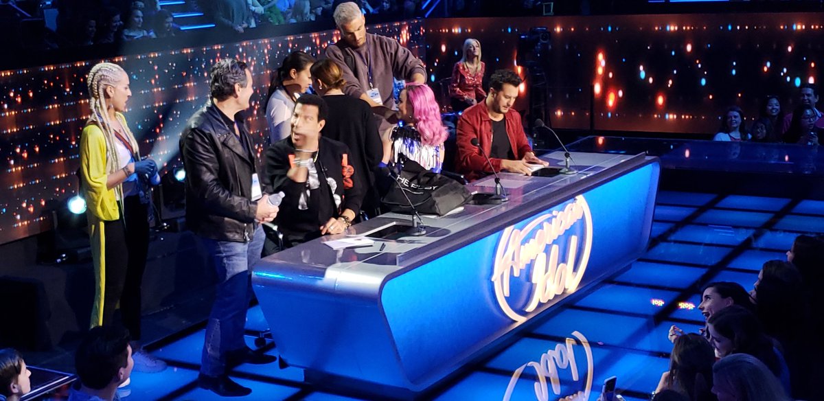 mark_kaiser's tweet photo. #americanidolaudience What am amazing experience! So much freaking talent! https://t.co/TKBZNifsdH