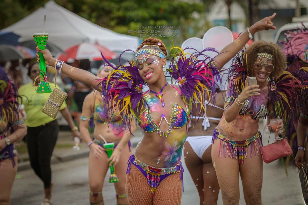 rtghphotography's tweet photo. Almost the time of the year.
#stmaarten #carnival #carnivalcraze #fete #jam #party #culture #fetting #colors #smiles #beautiful #instagood #islandlife #feathers #islandlife #island #paradise #travel #wearecarnival #caribbean #caribbeanlife #beauty #instadaily #followme https://t.co/MSY1Jf0rBE