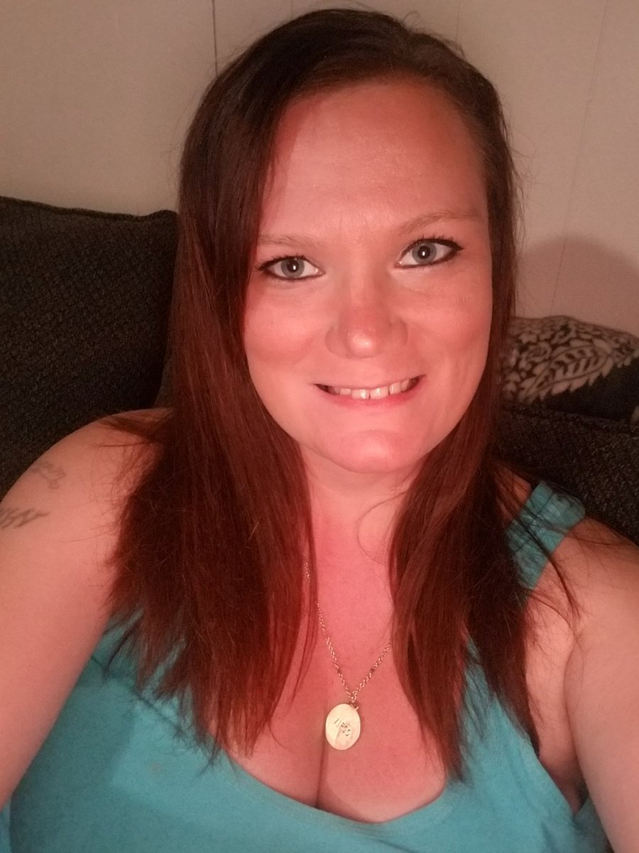 Dhoyt82's tweet photo. #straighthair #naturallycurly https://t.co/BSCtIeXNma