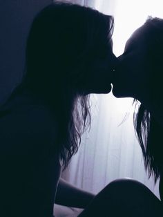 threesomewebs's tweet photo. Fuck tonight.... 🥳🥳🥳#bisingle #bicurious #swinger #sexygirls #lesbian #gay #transgender  👉👉👉https://t.co/cAU43H2Cln https://t.co/unCIrXAJZJ
