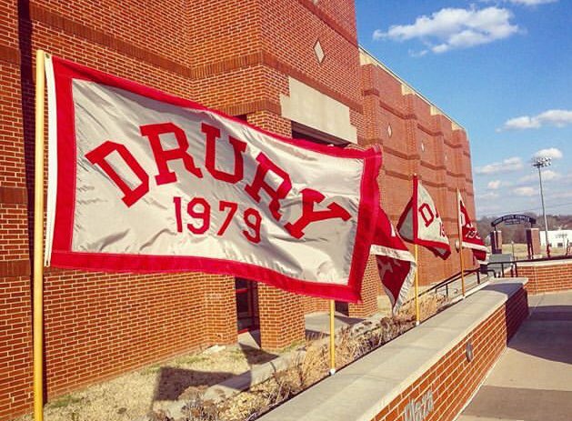 海外留学推進協会オフィシャル On Twitter Drury University Https T Co Tyu72cx94g ミズーリ州のリベラルアーツカレッジ 非常に教育の質が良く複数の専攻を取る勉強熱心な学生が多いのが特徴 学業において表彰されるアスリートも多く文武両道をモットーとする