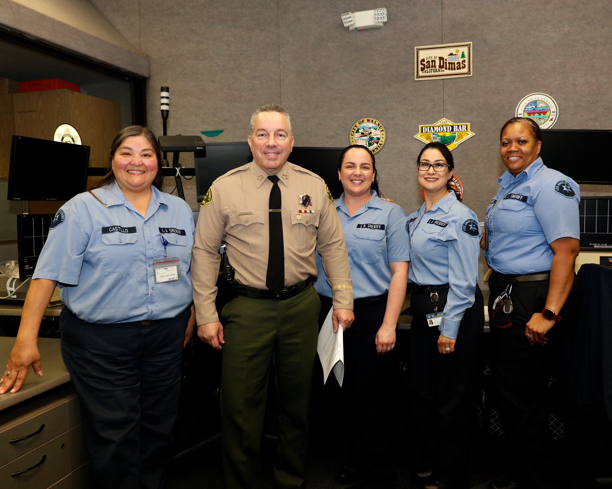 LASDHQ's tweet photo. Sheriff Villanueva honored #policedispatchers Nicolas Fragoso &amp; Michael Morreale- #LASD's Public Response Dispatchers of the Year award for remaining calm during the storm. Thank you! #NationalPublicSafetyTelecommunicationsWeek More here: https://t.co/1IJyKx5gNJ https://t.co/ZFqKsqOzou