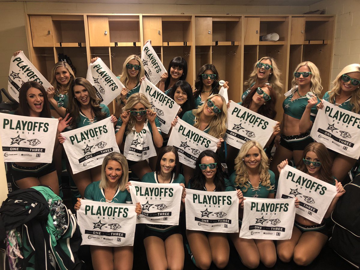 Wave those flags Stars fans!!! 🤩💚 #GoStars #NHL #Playoffs #Hockey