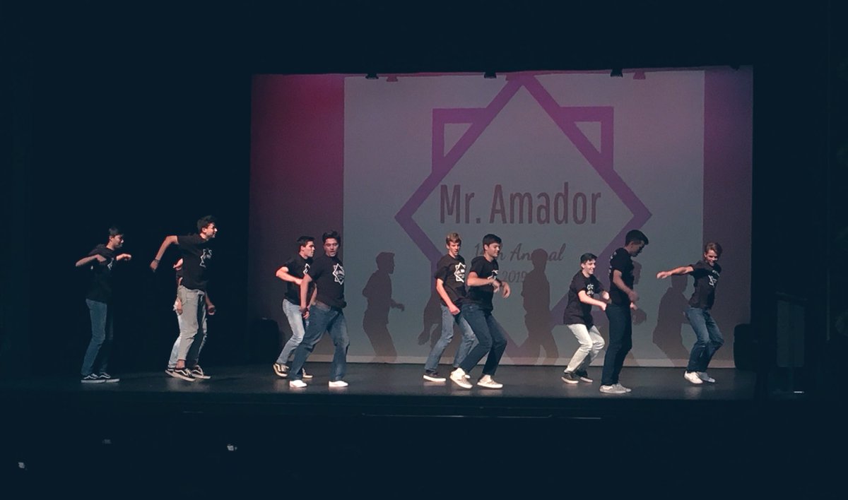 Avhsprincipal's tweet photo. Mr. Amador Show was a huge hit tonight! Proceeds benefit George Mark Children’s House. Thank you to the boys and the committee for your fantastic work! 🕺🏻🕺🏼🕺🏽@AVHSDons @PleasantonUSD https://t.co/CMXiXE3mWD