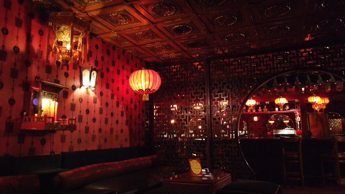 sophieflayabc's tweet photo. After almost 25 years, @GoodLuckBarLA  is closing its doors ☹️ More here: https://t.co/cFS10XtYmY #losfeliz #goodluckbar https://t.co/EI0Ff8MU50