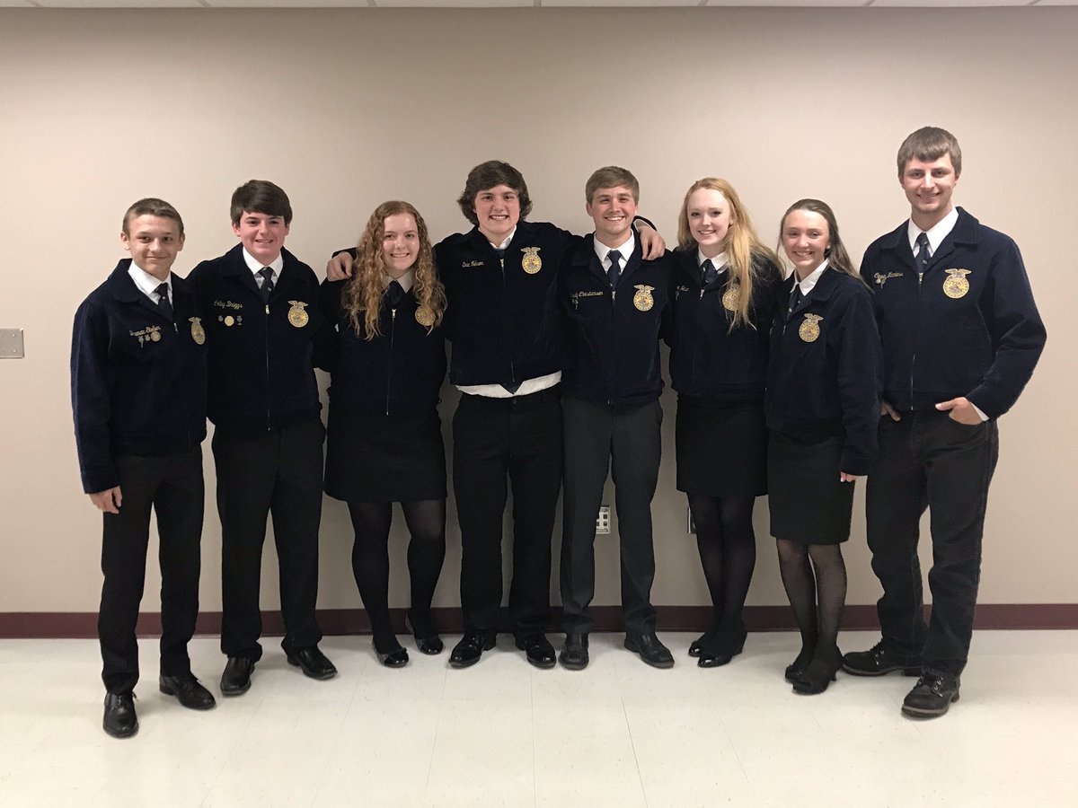 madisonagffa's tweet photo. This year and Next year Officer Team!! https://t.co/T8hXeAbpUp