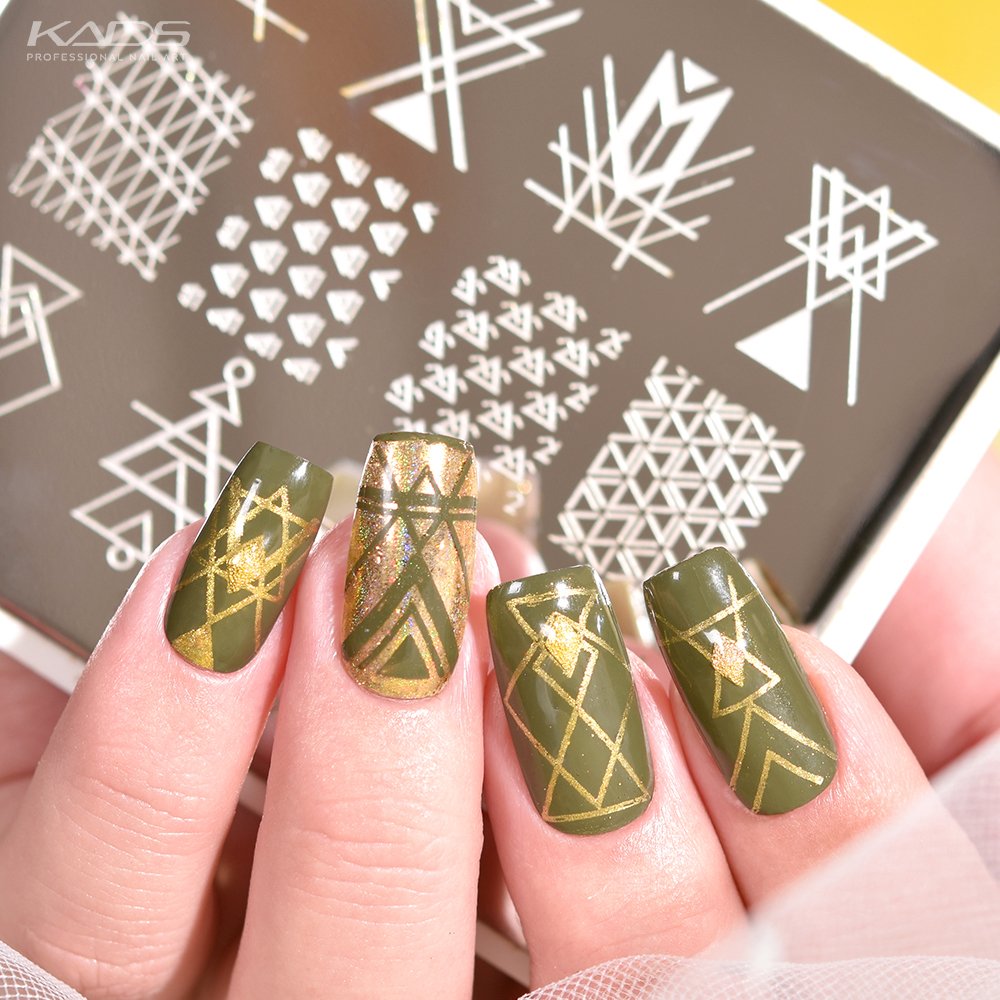 Kadsnailart's tweet photo. Nail design using KADS stamping plate MIN 010 from AliExpress store(link in bio). #nails #kads #kadsnailart #nailart #nailfashion #nailwork #naildesigns #nailplates #nailpolish #nailartaddict #kadsmin #kadmin010 #greennails #gllitternails #goldnails #geometrynails #fancynails https://t.co/J78651LDz4