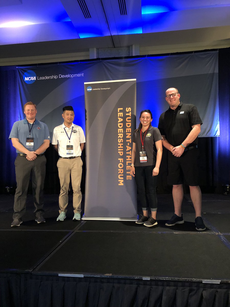 RyleyEgger's tweet photo. Truly amazed at the people I am able to meet, the places I get to travel to and the experiences I have by working in athletics. Very insightful and impactful time in Orlando at #SALF2019! #LearnLead https://t.co/HsgxESnEjr