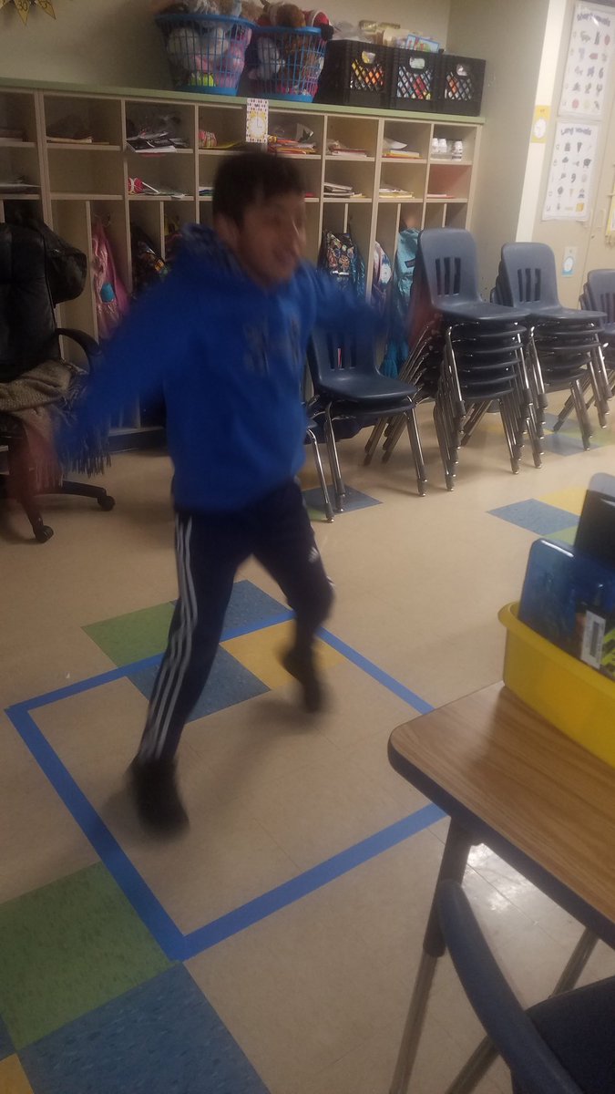 dbradford718's tweet photo. Changing up our center rotations by adding movements breaks in between each center! So exciting! Today we practiced jumping jacks, medicine ball, walk the line, take a lap, weight lifting and sit-ups and push-ups. Kids gotta move! #JLAjourney #jlaproud https://t.co/6sehtpIUfF