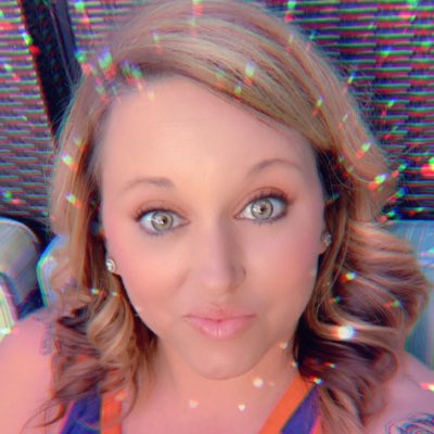 MrsCLain's tweet photo. #NewProfilePic https://t.co/bzKbeKhVBM