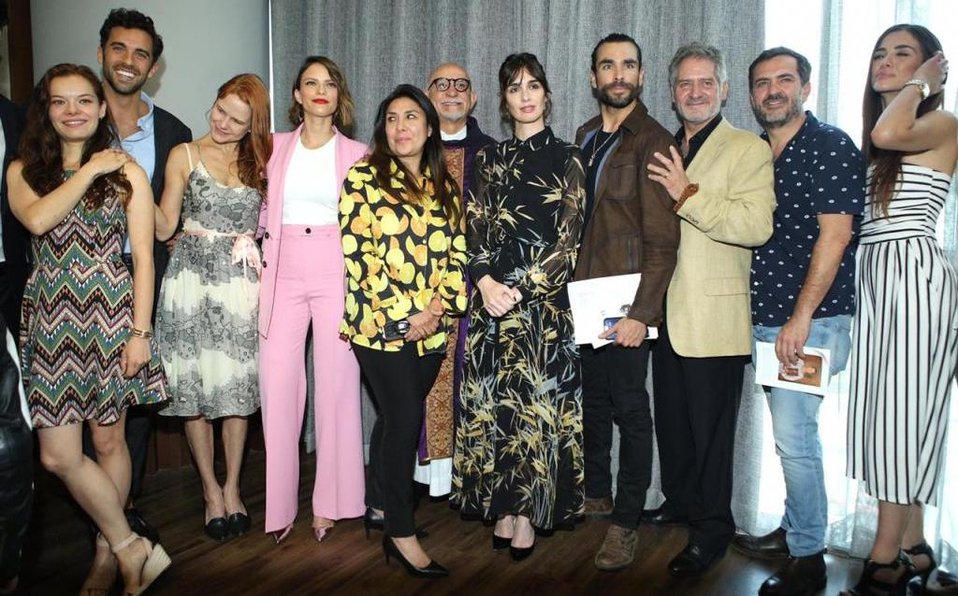 ShowMxico1's tweet photo. Cuna de Lobos tendrá una nueva versión
@giselleglztv @JPMinor @flaviomedina @GonzaloGarVi @norvindv @azelarobinson @Televisa
#CunaDeLobos
#FabricaDeSueños
#Televisa
#PazVega https://t.co/ipD53QmEhv https://t.co/32HZasSRaK