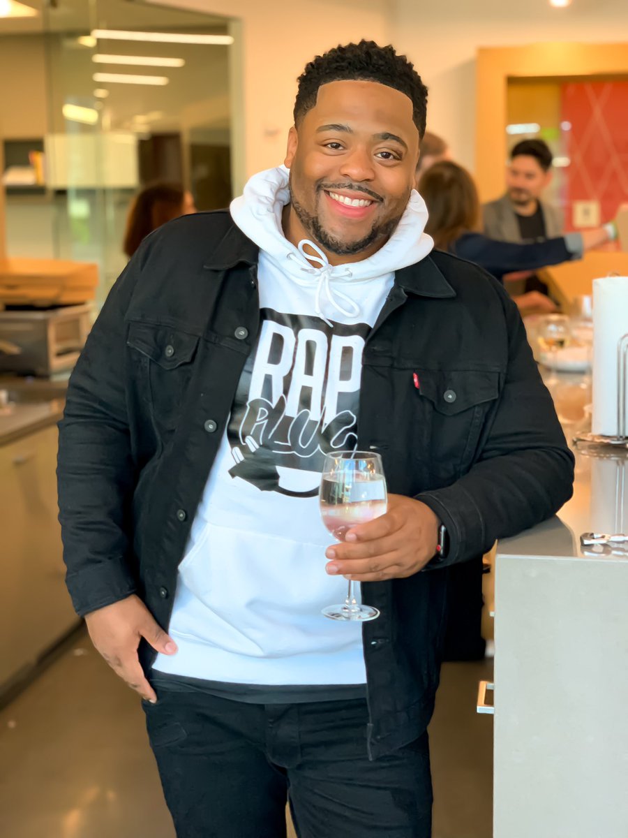 ricomorton1's tweet image. She said Rico what you gon do if I leave ? Shhhh, I said ima do me
#livelife #love #rapplug #pluglife #youngcincinnati #atl #atlanta #love #smile #handsome