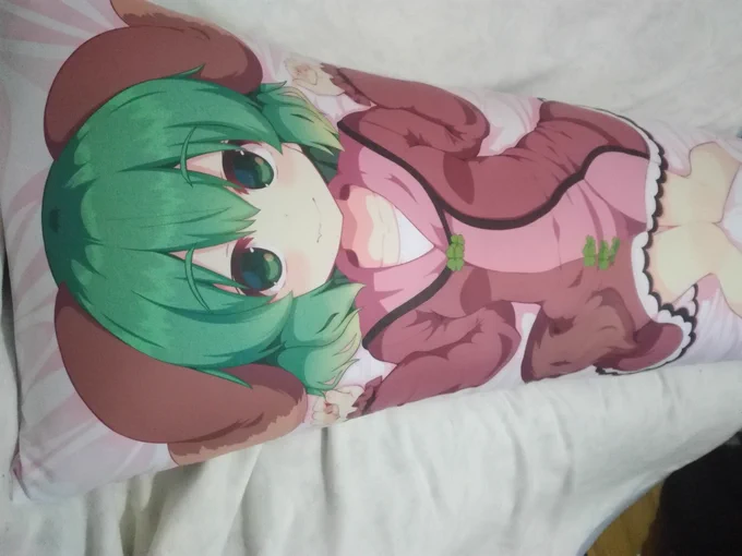 製作していた響子ちゃん抱き枕カバーが届きました!
これで響子ちゃんと毎日ぐっすり眠れそうです…!
BOOTHのほうにも発送しましたが、入荷処理が完了してからの
お届けとなりますので、もう暫くお待ち頂ければと思います! 