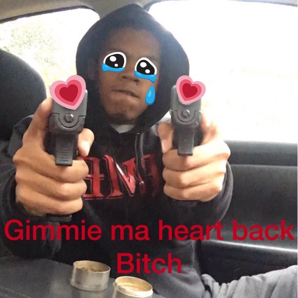 gothkgs's tweet photo. @yellowkgs I LOVYOUUUU BABYCAKES https://t.co/yCUr3nLX5F