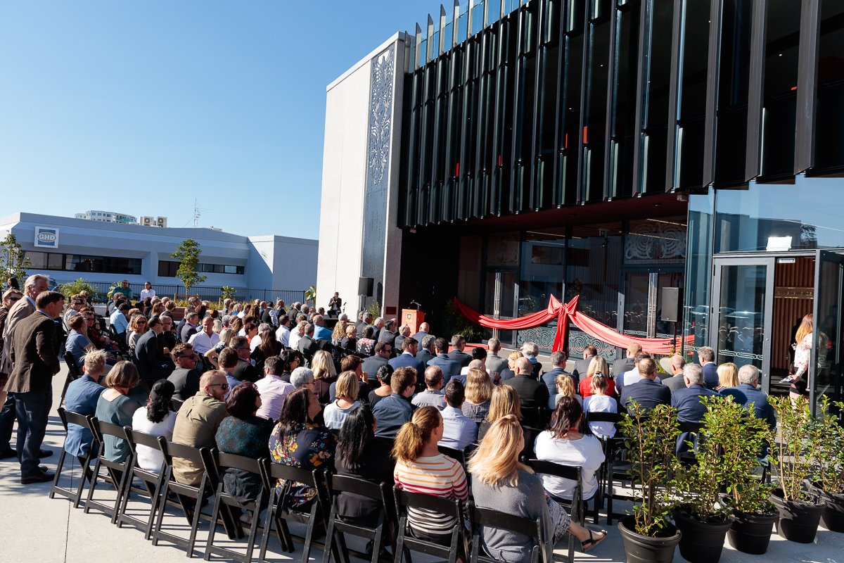 waikato's tweet photo. Our new University of Waikato - Tauranga campus is officially open! We're so excited that our new home in the bay is finally ready for our #Tauranga whanau 🎉🏖📚

Read more: https://t.co/Vr41qNqdfW https://t.co/r0OPuAUtT9
