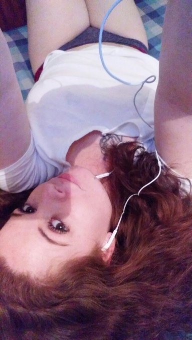 Hope u are all having a sexy night... https://t.co/arXHA722II