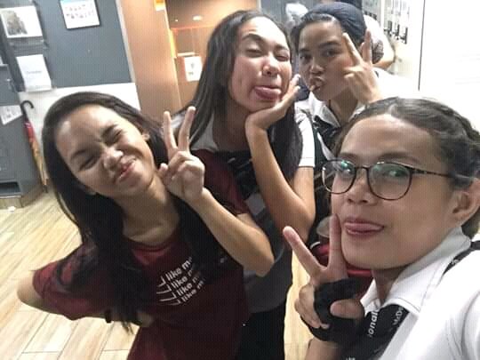 elli_dt's tweet photo. uuwe na yung mga luga kanina π
#teamclosing https://t.co/KUdX80M3iW