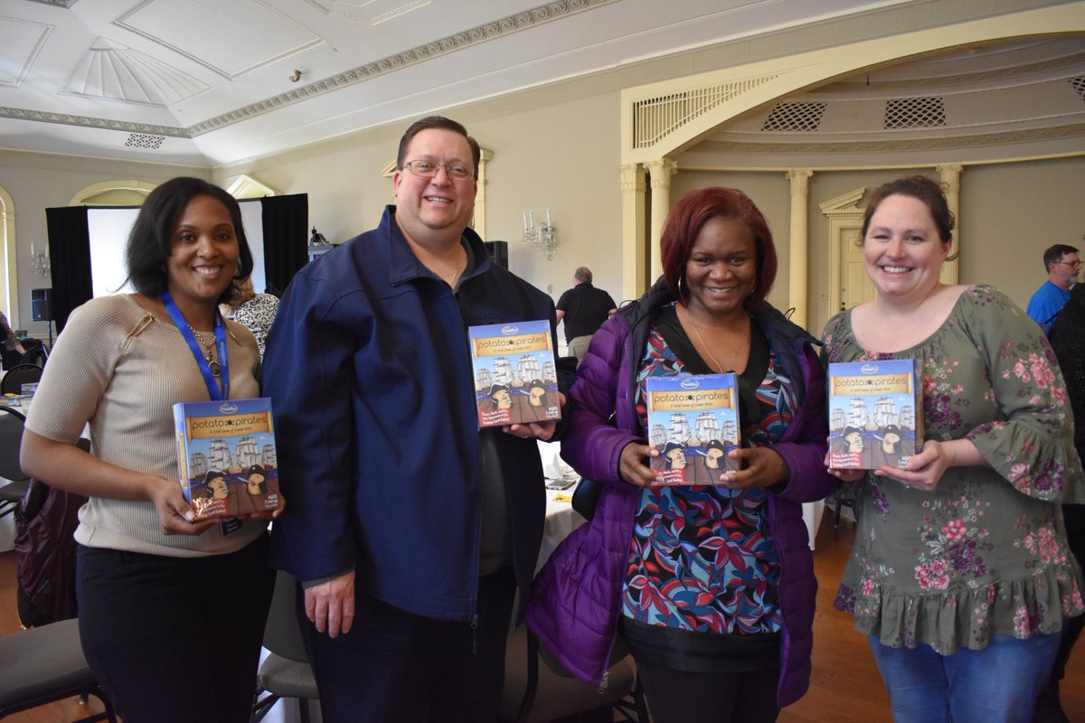 jlbowling's tweet image. Thank you @ThinkFun for bringing some @ohpotatopirates fun to our @MakersResa Summit! #UnpluggedCoding @Ms_RKeeling @karafrib #RESAmakers
