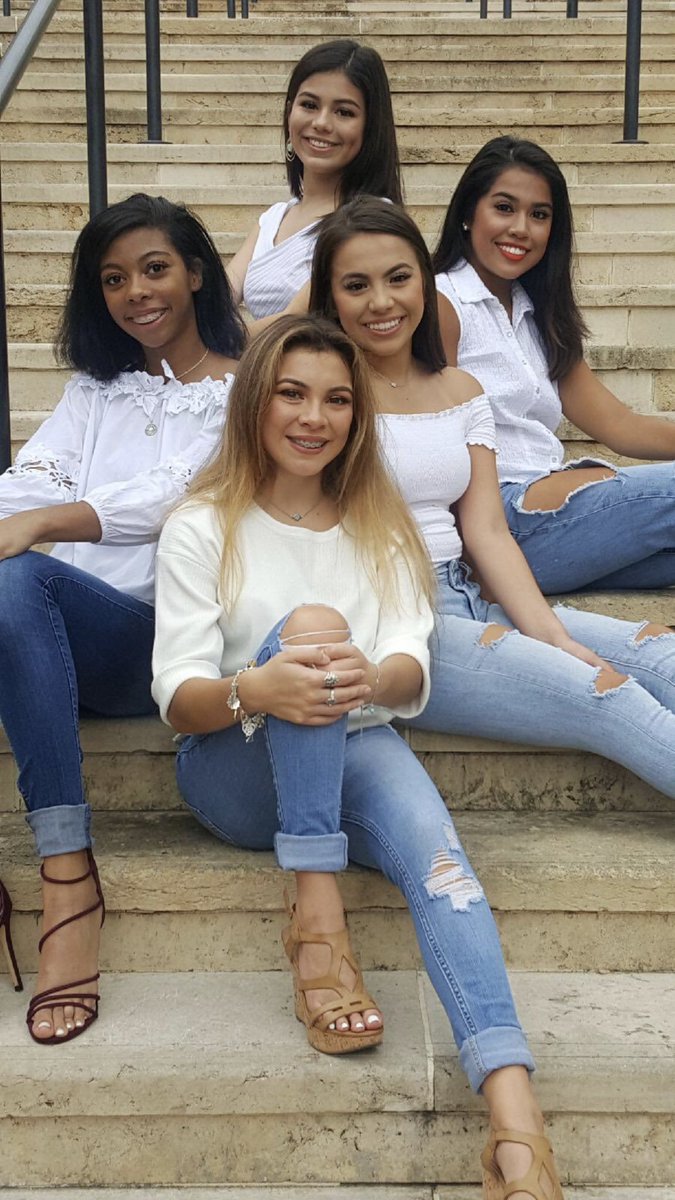 HarlanCheer's tweet photo. One week from today these Fab Five will be starting their final six weeks of high school and become the first graduating cheer class of Harlan High School.  Where has the year gone? 💙💙💙💙💙#MondayMemories #HawkCheerSeniors #BeGreat https://t.co/IBdNs7gEXA