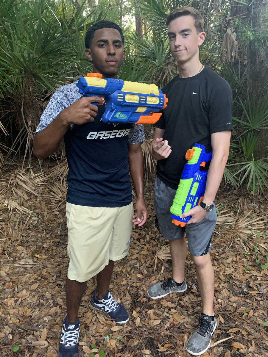 squirt_6's tweet photo. Angelo and Andrew got Lexi,Ethan,Nathan and Javier @AHSWaterWars19 https://t.co/92ggjTaKbL