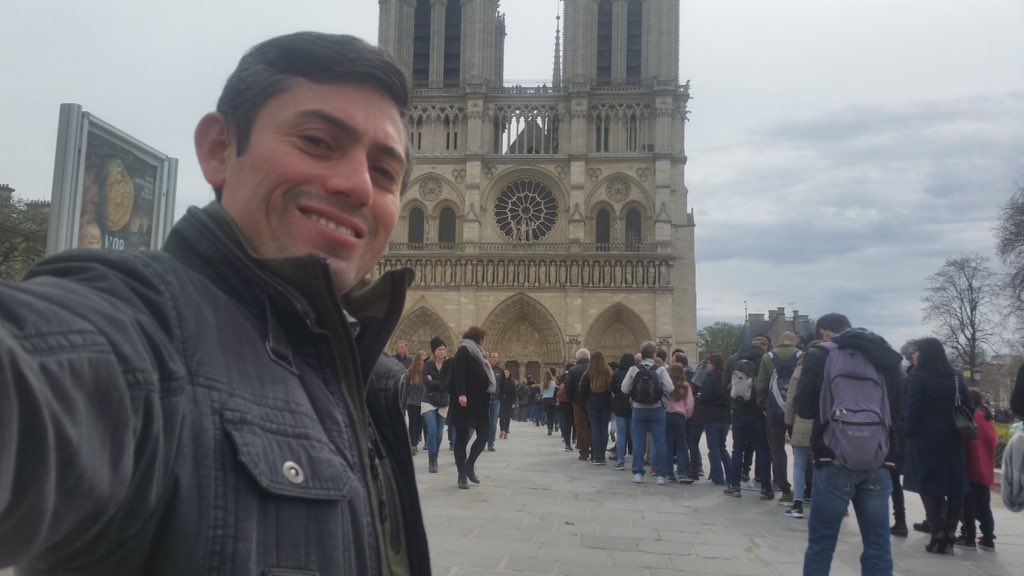 MirzoMarquez's tweet photo. A un año de una hermosa misa, hoy lloramos esta gran pérdida #NotreDame en #Paris https://t.co/GmxpxYm5jb