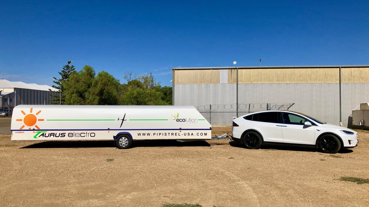 simonhackett's tweet photo. Here is our electric car towing our electric aircraft - today. Yes, really. Don't let @ScottMorrisonMP tell you EV's can't tow things - that's bulls**t. Don't tell him about this tweet, either, or he'll probably claim electric aircraft don't exist. Or that black is white. https://t.co/xbaRGMl4zg