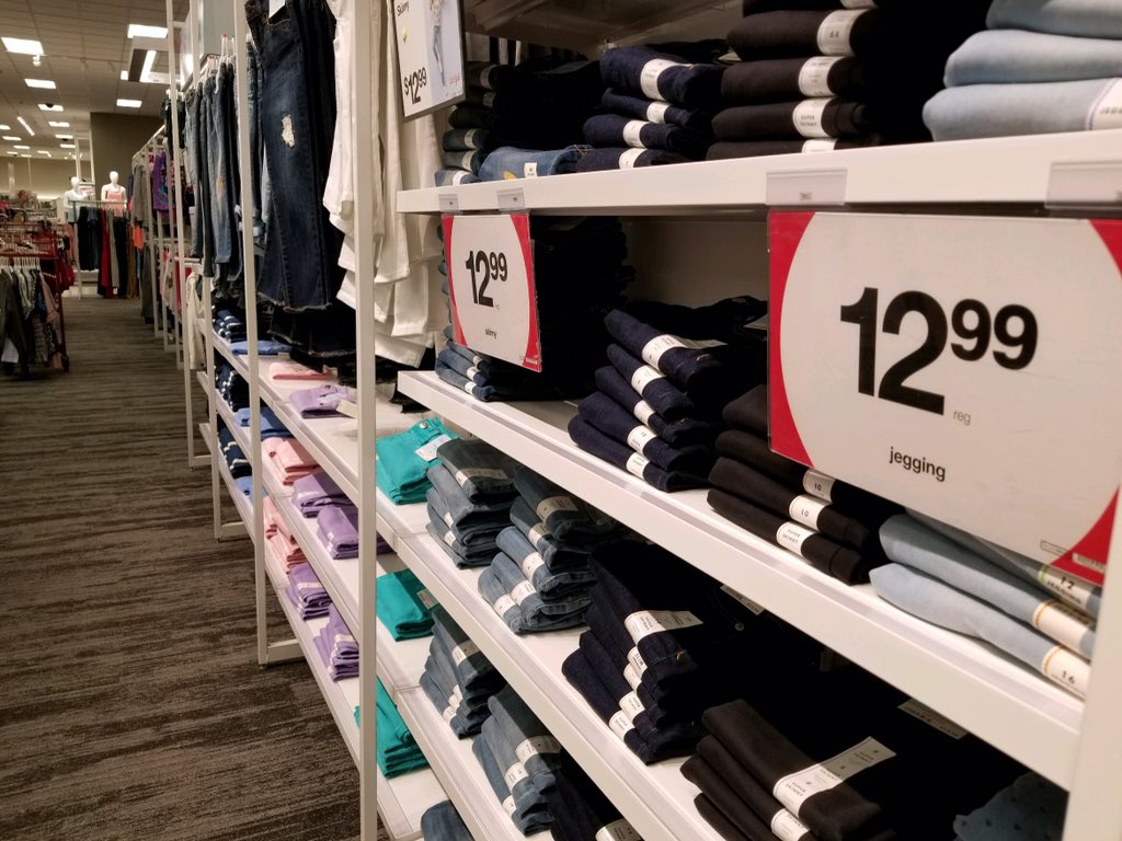 Kaitlin Schager☀️ tweet media