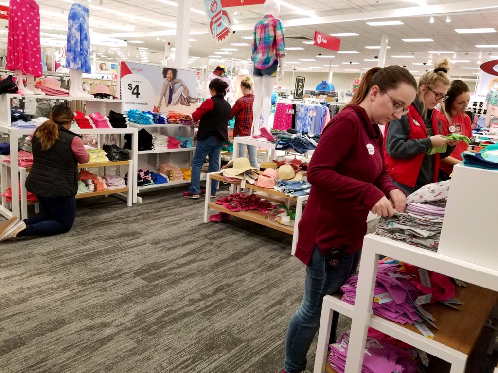 Kaitlin Schager☀️ tweet media