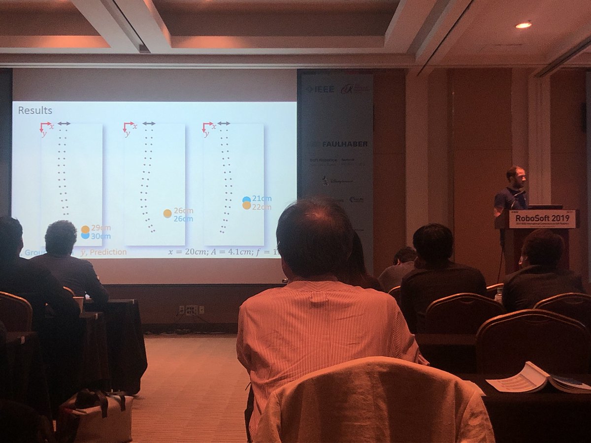jrieffel's tweet photo. Euan Judd presenting his morphological computation work (with @MorphComp) at #robosoft2019 https://t.co/WjZ8zZopfq