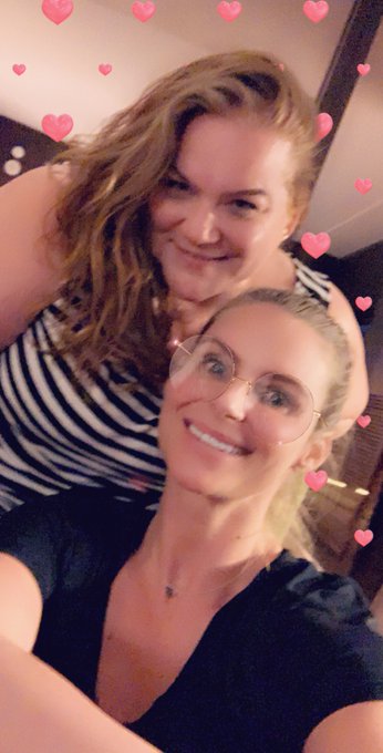 Brow game on point with @DirtyDivaEnt https://t.co/eMVnrm63j6<a class="tags" target="_blank" title="On Twitter" href="/?out=eyJ0eXAiOiJKV1QiLCJhbGciOiJIUzUxMiJ9.eyJpYXQiOjE3MTkzOTM4ODcsImlzcyI6InR3cG9ybnN0YXJzLmNvbSIsIm5iZiI6MTcxOTM5Mzg4NywiZXhwIjoxNzUwOTI5ODg3LCJyZWRpcmVjdF91cmwiOiJodHRwczovL3R3aXR0ZXIuY29tL0RpcnR5RGl2YUVudCJ9.tQ_51OHbLJY2otz9kVYz9WGZeO5sL5XvBWG9Bp_eZKstmGQWOl0p8QSrATVfcXZrqG902jhdPYccxrUwyGKlaA">@DirtyDivaEnt</a><a href="/tag/starwars"class="tags"><span>#starwars</span></a><a href="/tag/cosplayfunwithcrawford"class="tags"><span>#cosplayfunwithcrawford</span></a>