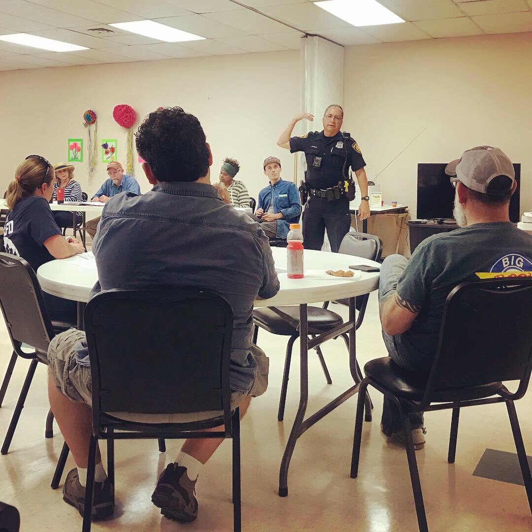 VoteSalenaD2's tweet photo. It was great seeing some familiar faces, meeting new neighbors, and sharing my connection with Ella Austin.  But, the best part of the Dignowity NA meeting tonight was hearing from Mrs. Betty Green share the history of the neighborhood. #DignowityNA  #VoteSalenaD2 #EastsideSA https://t.co/yEHo4Nqf0r