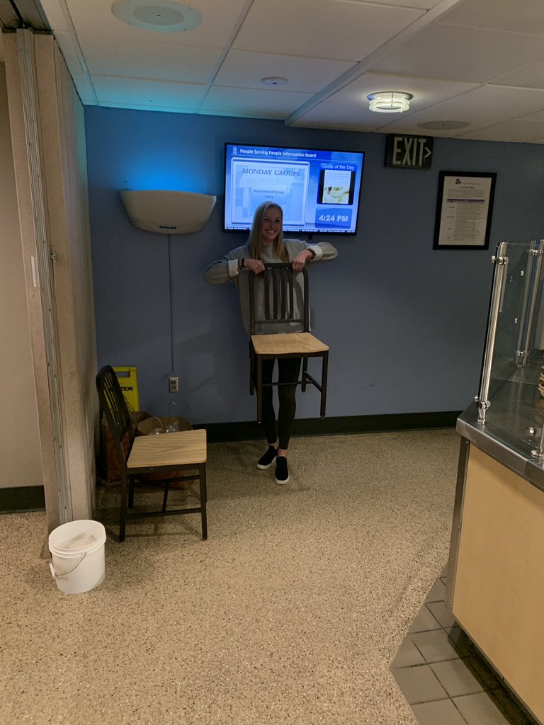 crazy to think that we’ve gone downtown for the last time this year!! thank you to today’s group (and all of BTC) for being a part of something so special. time flies when you’re serving food and helping people !!