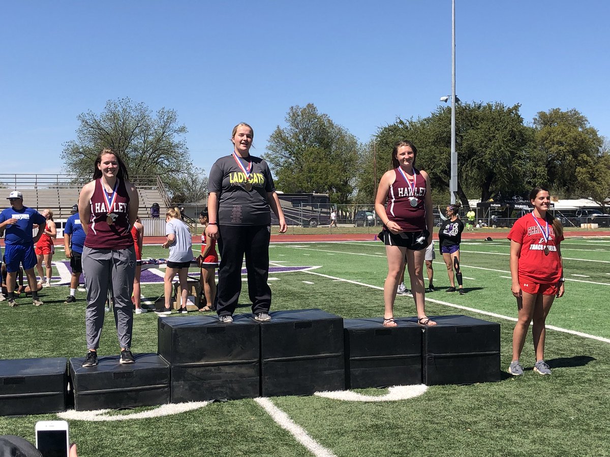 Bearcat_HHS's tweet photo. Congratulations to Hawley High School throwers on advancing to the Regional Track Meet. https://t.co/U1HHdE6jL0