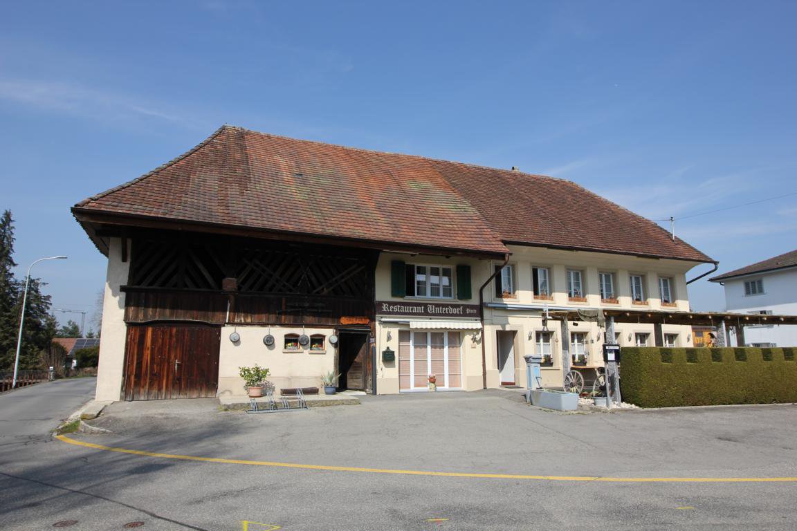 Neues Verkaufsobjekt in Gontenschwil in der Dorfkenzone. Grundstück 1'237 m2 mit einer AZ für Wohnen von 0.5. brivio-immobilien.ch/immobilien/382…