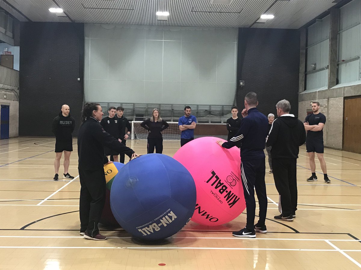 Looking forward to this, with <a href="/KINBALLUKREAL/">Kin-Ball UK 🏐🇬🇧🇪🇺🏳️‍🌈🇨🇦🏐🇺🇦🇺🇦🇺🇦</a> this is an amazing inclusive sport #kinball #inclusive #sport