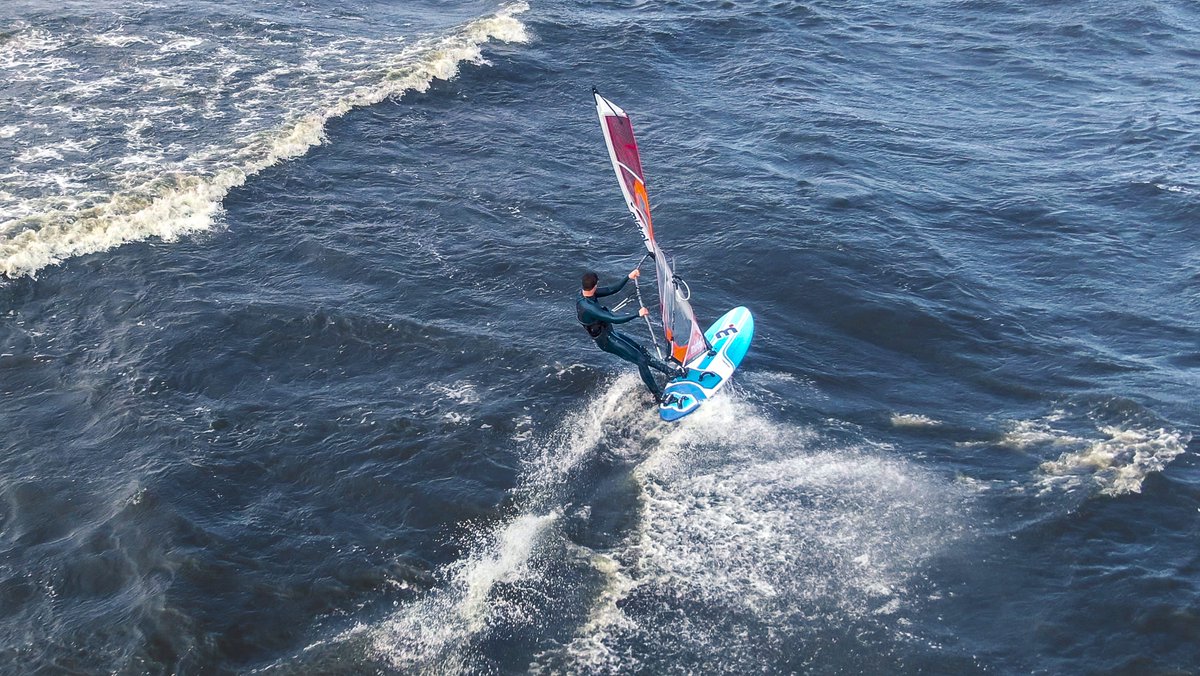 Mistral water life and living since 1976

#windsurf #watersport #lifestyle